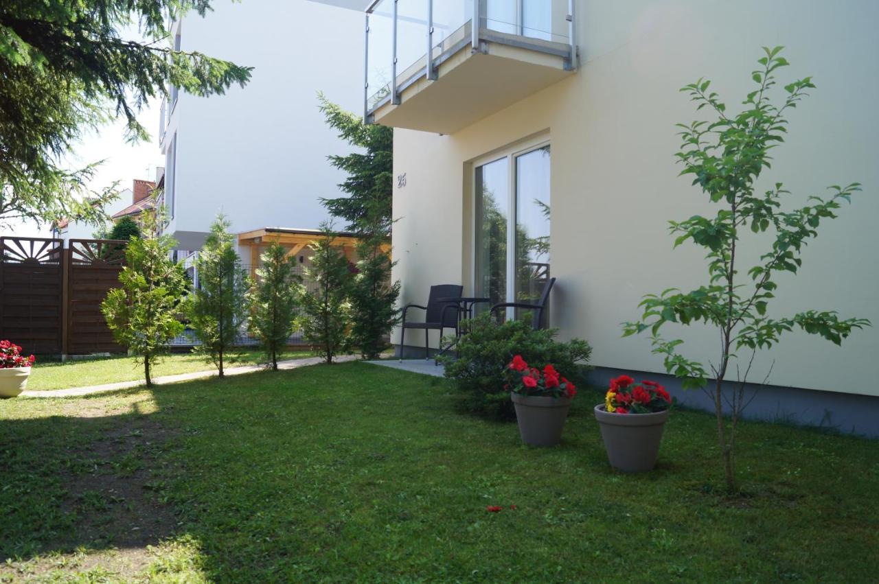 Bursztyn 2 Apartment Rewal Exterior photo