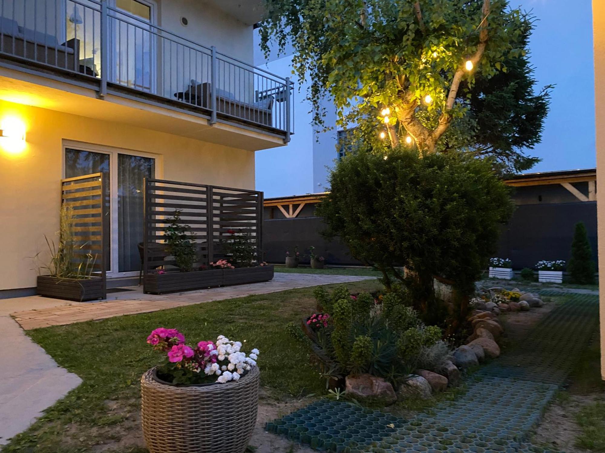 Bursztyn 2 Apartment Rewal Exterior photo